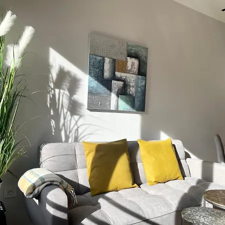 Apartment Ra8